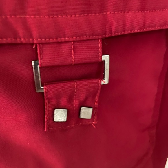 London Fog Ladies Size M Hip Length Lined Burgandy Jacket Zip Front Closure - Picture 3 of 8